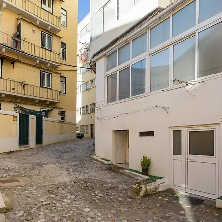 Rua Da Senhora Da Gloria 142 Rc Лісабон