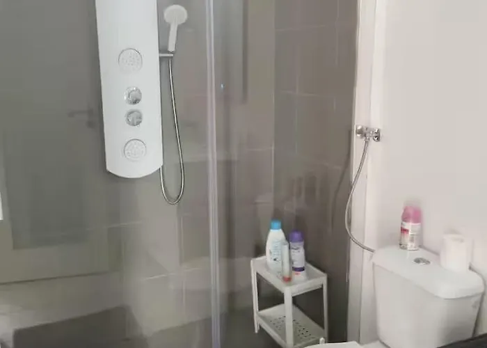 Rua Da Senhora Da Gloria 142 Rc * Лиссабон