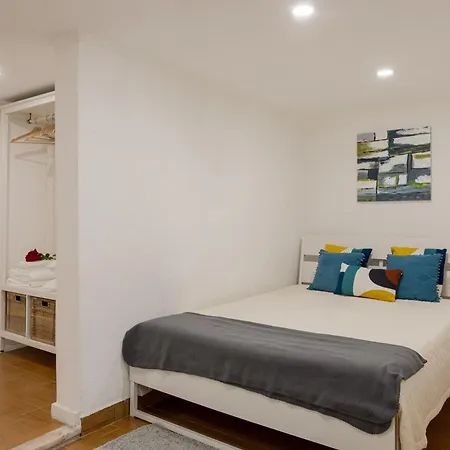 Apartment Rua Da Senhora Da Gloria 142 Rc Lissabon